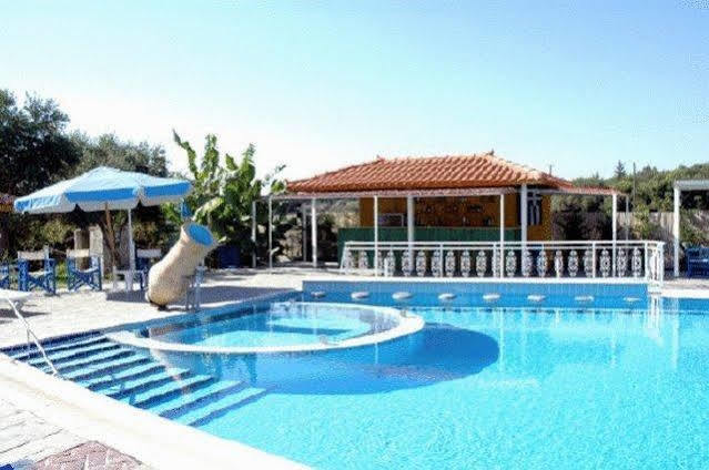 Lintzi Hotel Arkoudi Bagian luar foto
